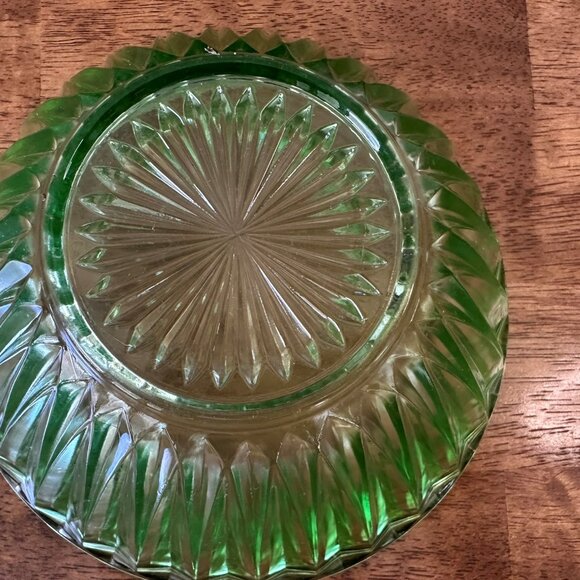 Vintage Green Depression Glass Bowl Ribbed Starburst Pattern Art Deco Style - Picture 7 of 7